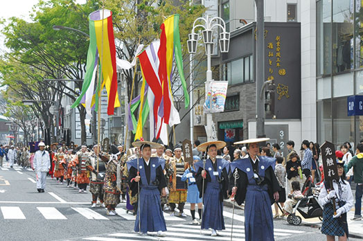 先触れ隊を先頭に出発！！