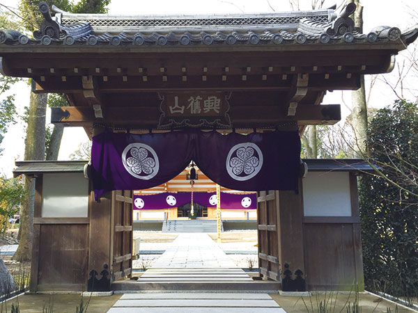 中門 中門